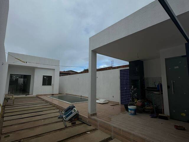 Casa para Venda em Camaçari - 4