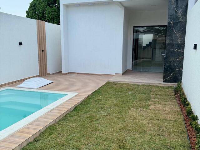 Casa para Venda em Camaçari - 4