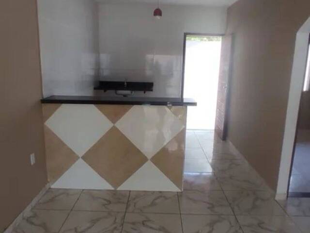Casa para Venda em Camaçari - 5