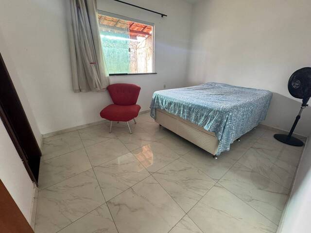 Casa para Venda em Camaçari - 4