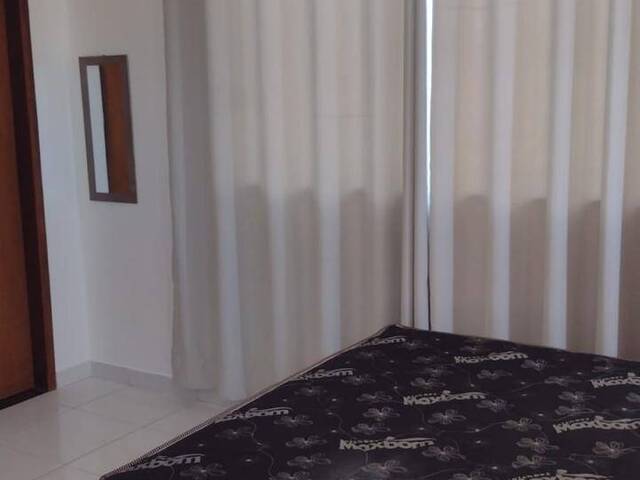 Casa para Venda em Camaçari - 5