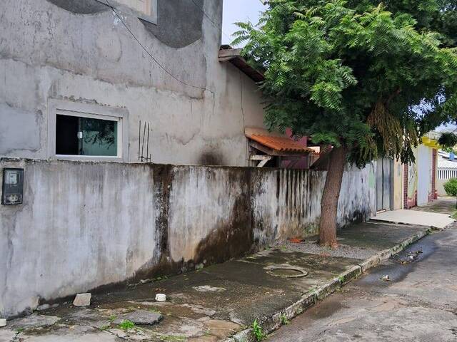 Casa para Venda em Camaçari - 4