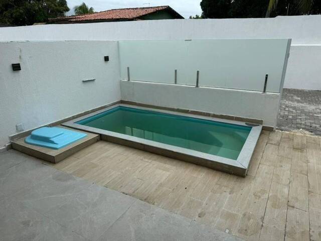 #135 - Casa para Venda em Camaçari - BA - 2